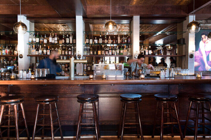 Bar